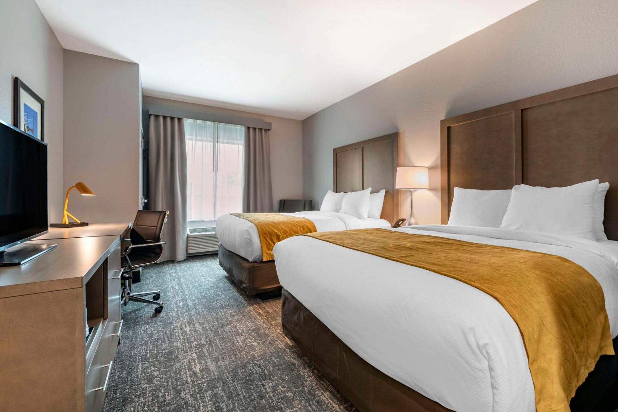 Comfort Inn & Suites Jacksonville - Orange Park Near Naval Air Station Kültér fotó