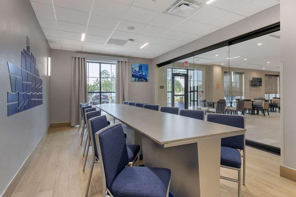 Comfort Inn & Suites Jacksonville - Orange Park Near Naval Air Station Létesítmények fotó