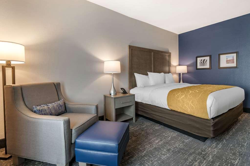 Comfort Inn & Suites Jacksonville - Orange Park Near Naval Air Station Szoba fotó