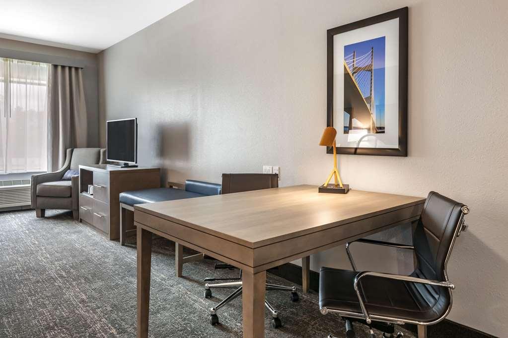 Comfort Inn & Suites Jacksonville - Orange Park Near Naval Air Station Szoba fotó